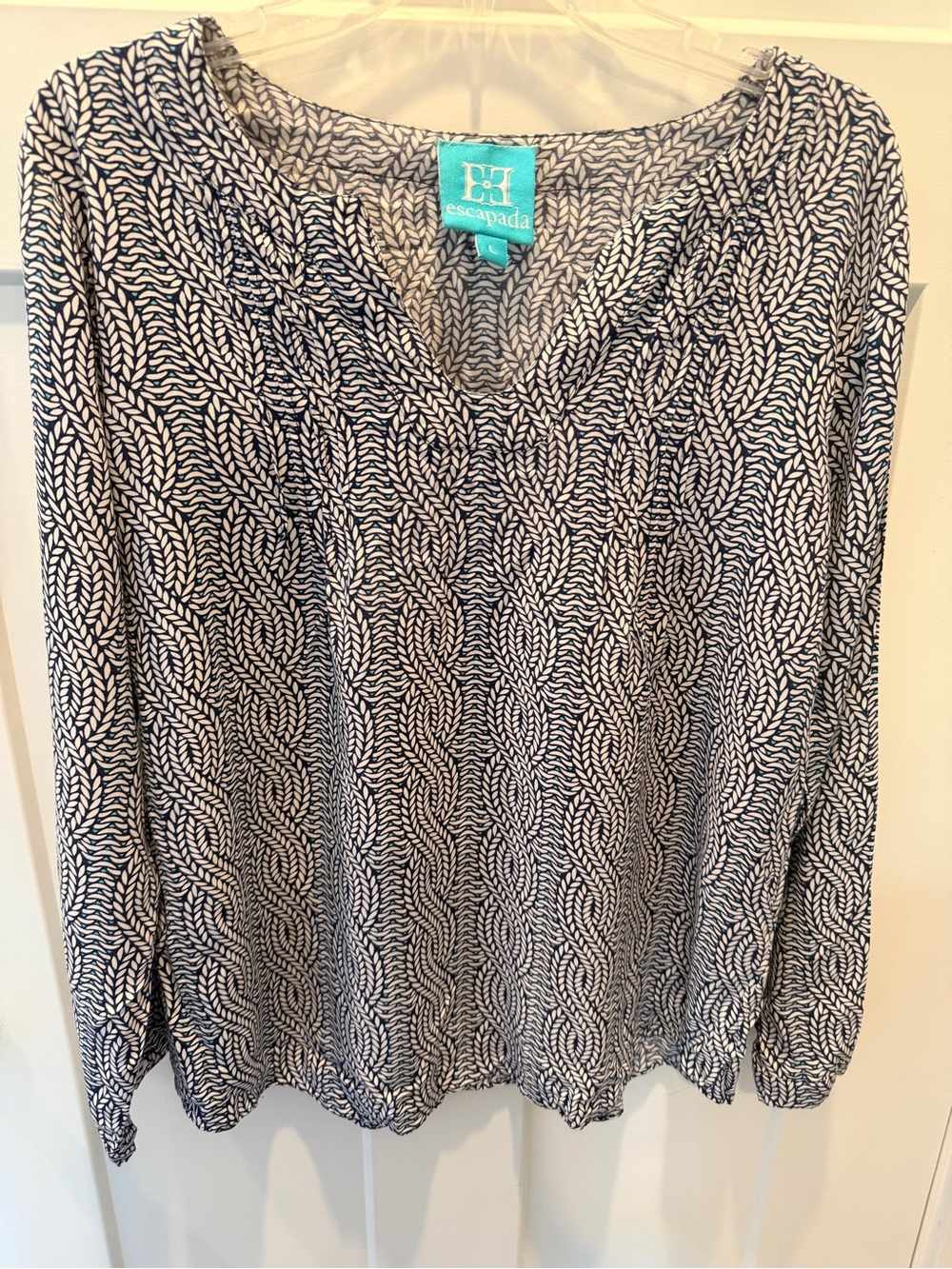 Escapada Navy White Leaf Print Peasant Blouse Size Large